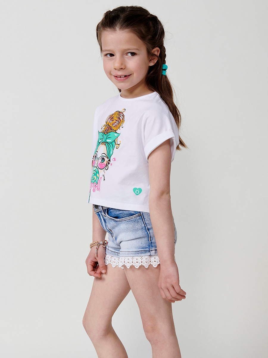 Weißes Mädchentop mit angeschnittenen Ärmeln und Glitzerbrillen-Print