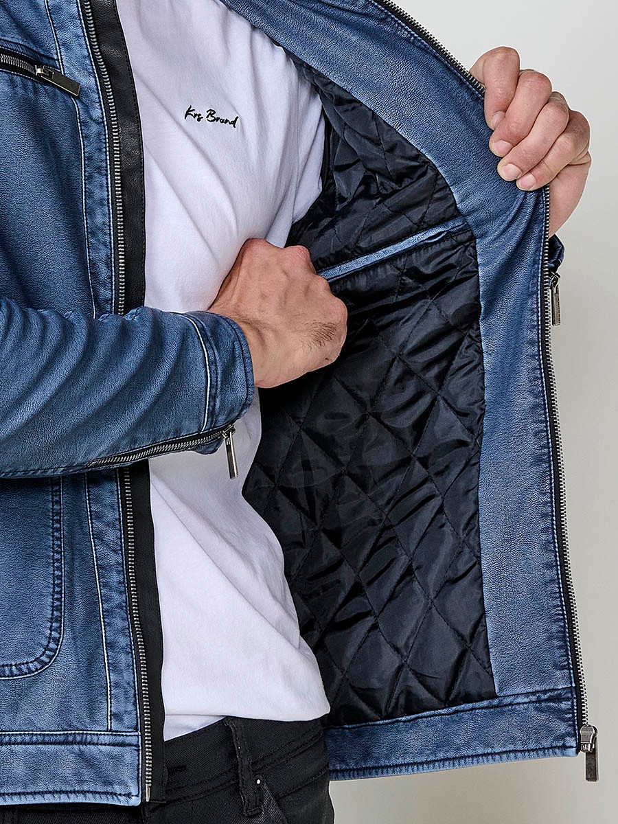 Men’s biker-style jacket in blue with detachable hood and zip closure. Outer: 100% cotton, coated with polyurethane.