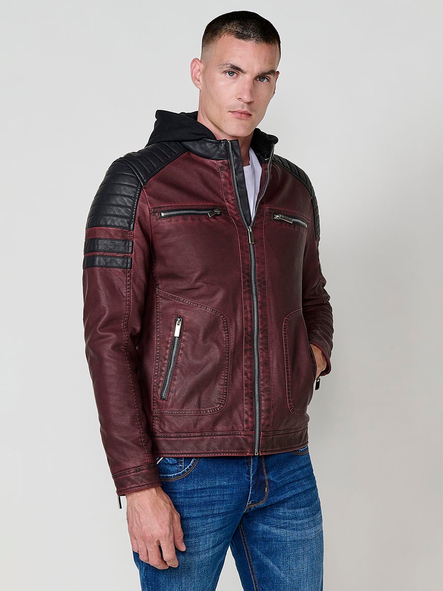 Men’s biker-style jacket in wine color with detachable hood and zip closure. Outer: 100% cotton, coated with polyurethane.