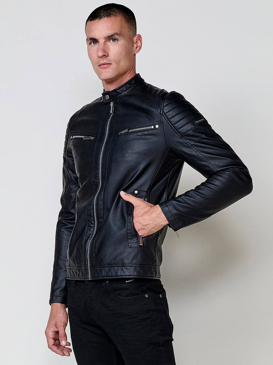 Men’s black jacket with high collar, zip closure and pockets. Outer: 100% cotton with polyurethane coating.