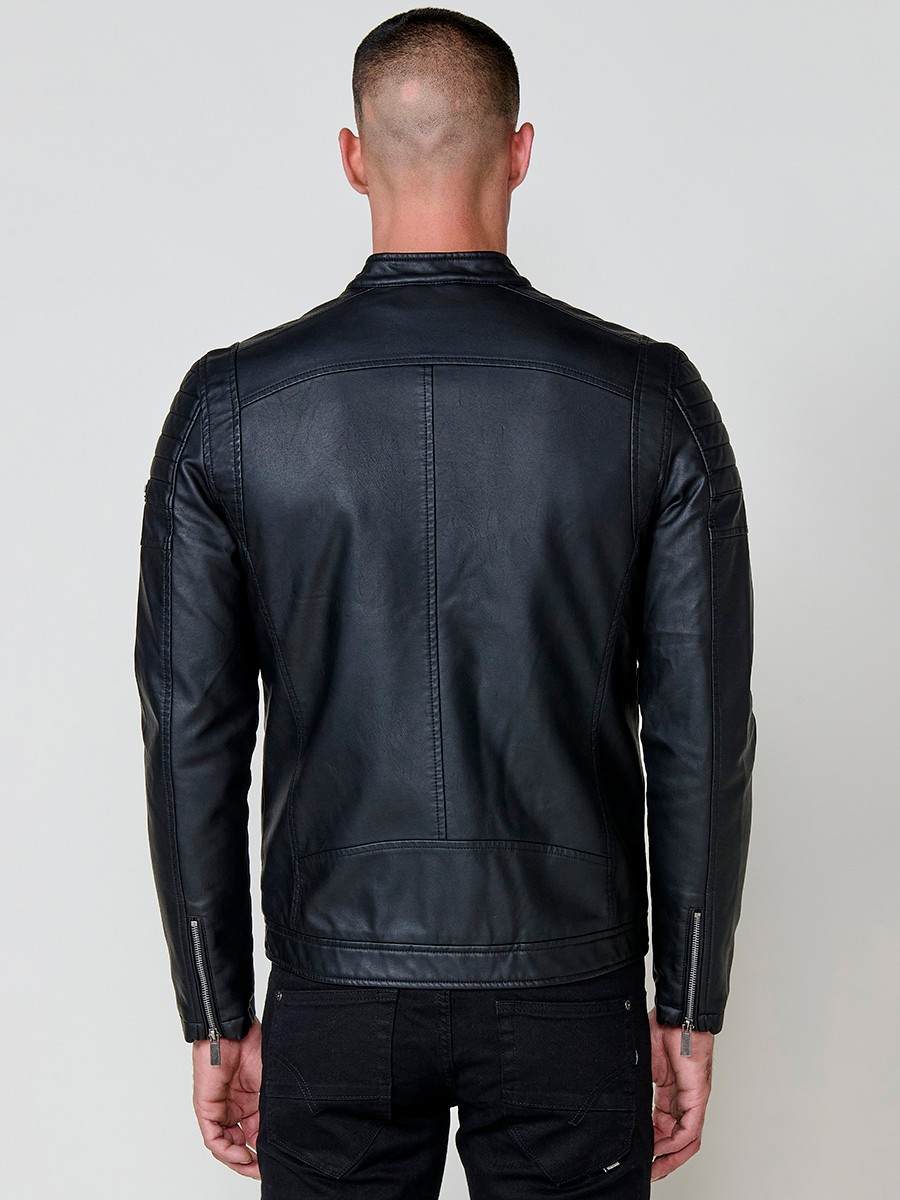 Men’s black jacket with high collar, zip closure and pockets. Outer: 100% cotton with polyurethane coating.