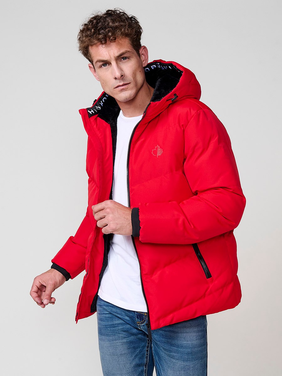 Gesteppte rote Herrenjacke mit hohem Kragen, Kapuze, Reißverschluss und Taschen. Aus 100 % Polyester, warm, leicht und strapazierfähig.
