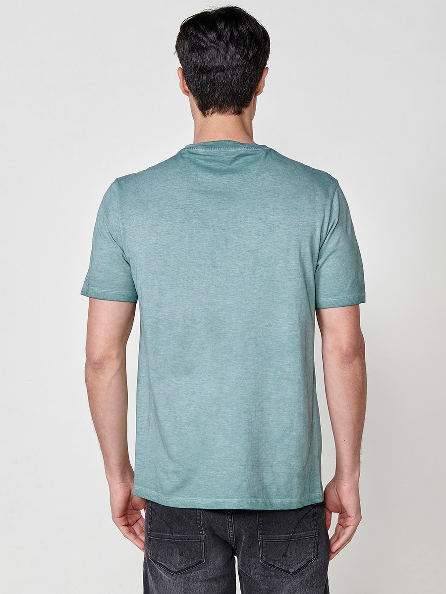 Camiseta de hombre verde con estampado frontal y cuello redondo