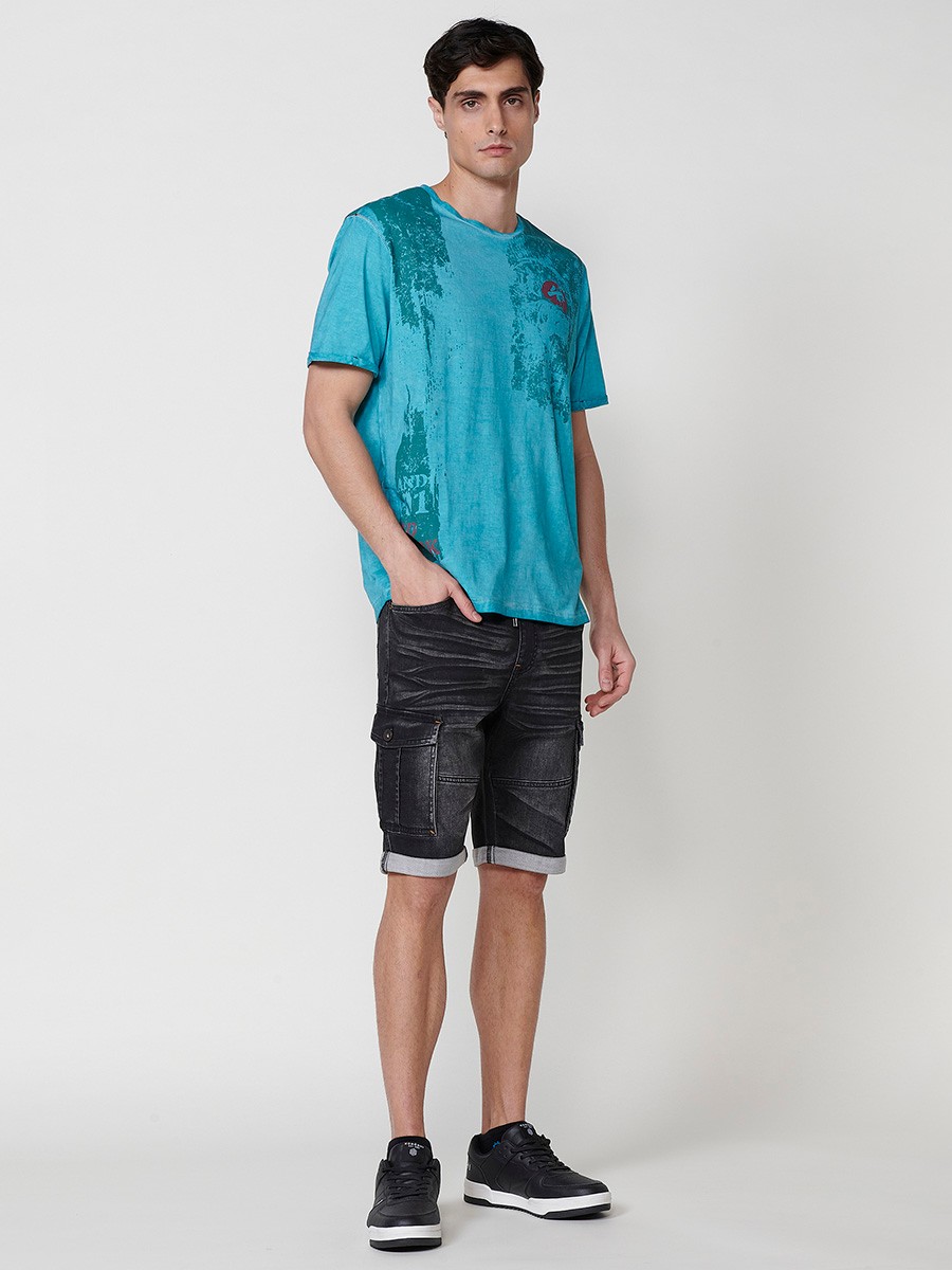 Herren-T-Shirt in Mintgrün aus Baumwolle mit Frontdruck und Rundhalsausschnitt