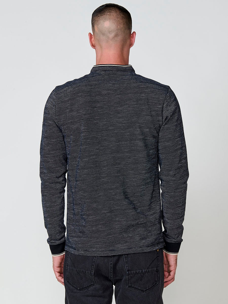 Polo de hombre negro de manga larga, 100% algodón, con cuello redondo, abertura con botones y estilo versátil.