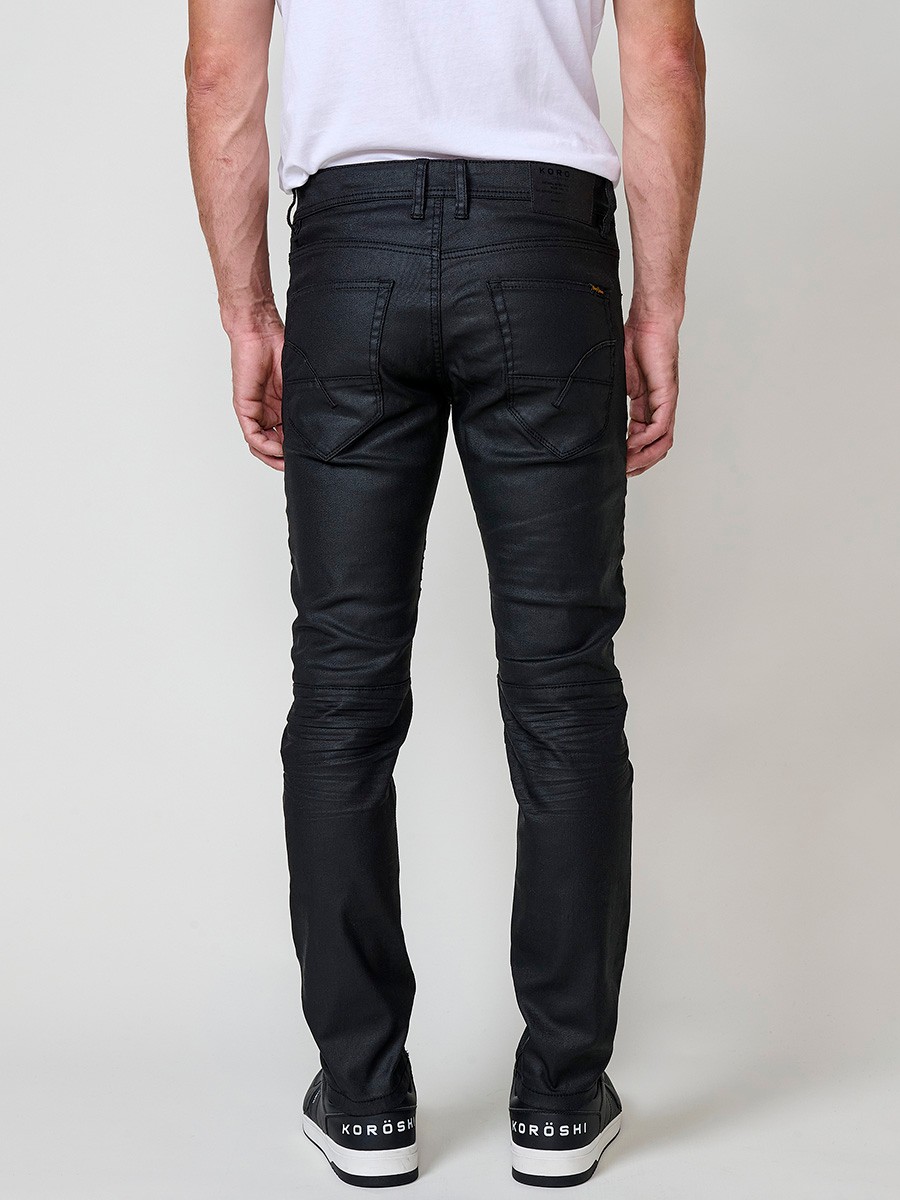 Pantalón vaquero biker skinny fit de hombre en color negro con cierre de cremallera y botón.