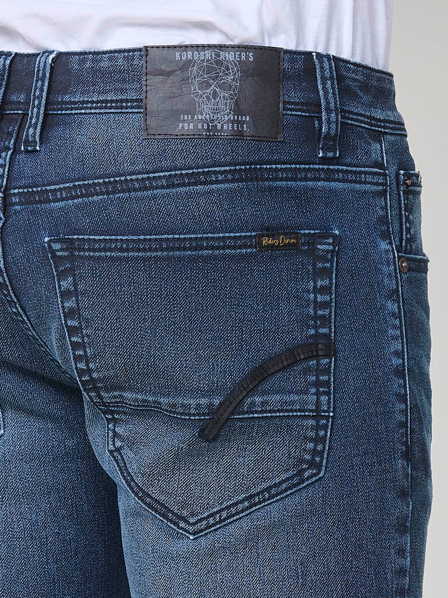 Biker-Skinny-Fit-Jeans für Herren in dunkler Farbe. Aus 98 % Baumwolle und 2% Elasthan, bequem und elastisch.