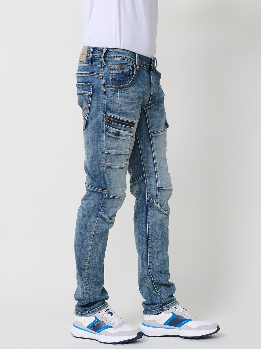 Jean homme Workwear Regular Fit en bleu clair, en coton avec élasthanne pour un confort optimal.