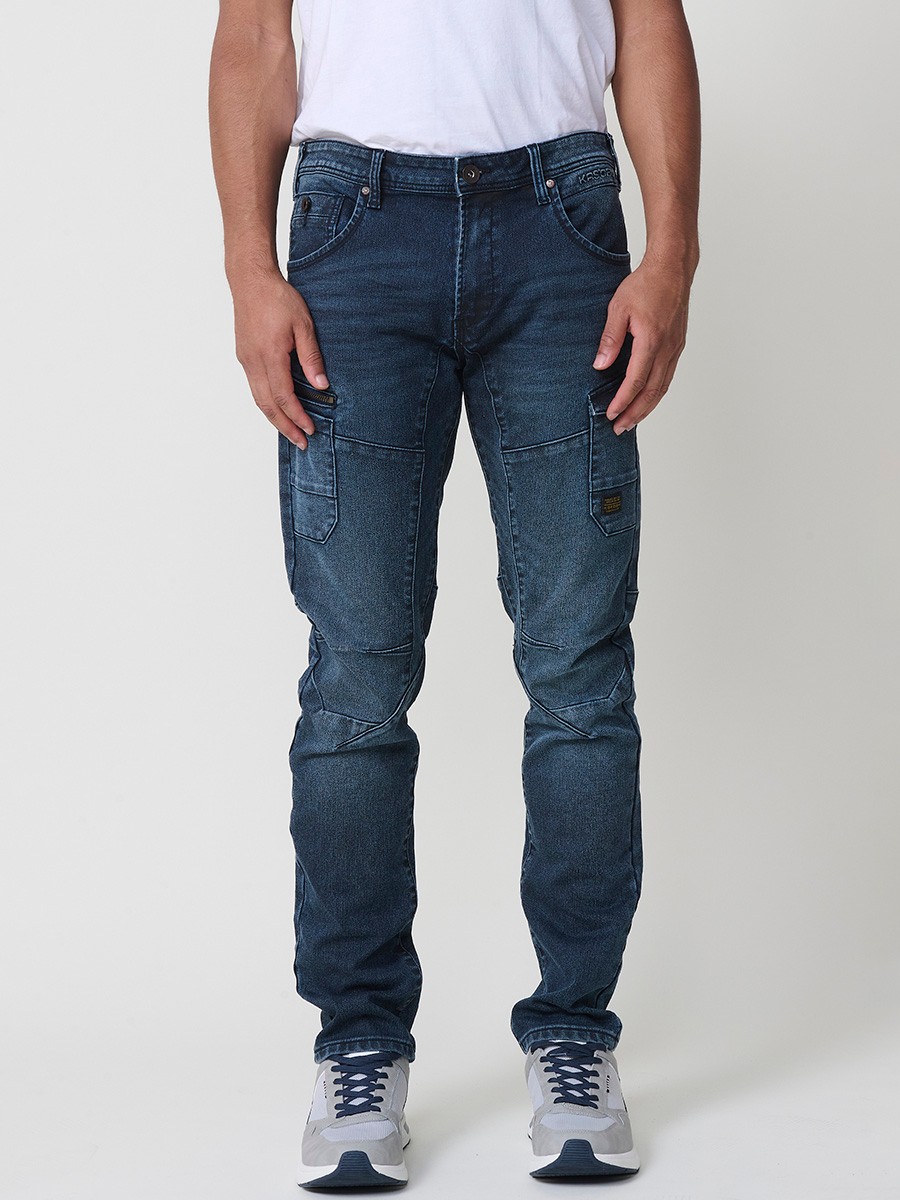 Pantalón vaquero workwear regular fit de hombre en azul oscuro. Tejido 98% algodón, 2% elastano, resistente y cómodo.
