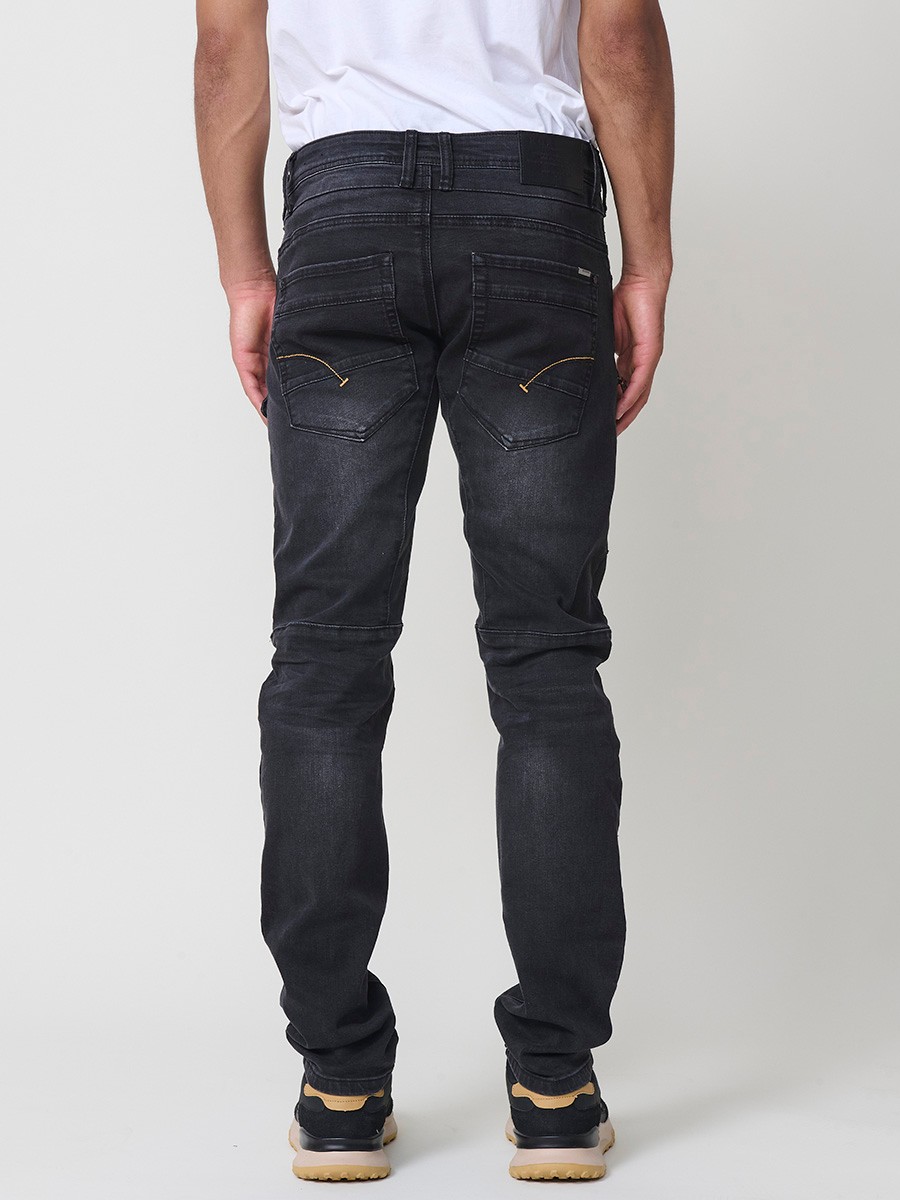 Jean homme Workwear Regular Fit en denim noir, en coton avec élasthanne pour un confort et une souplesse optimale.