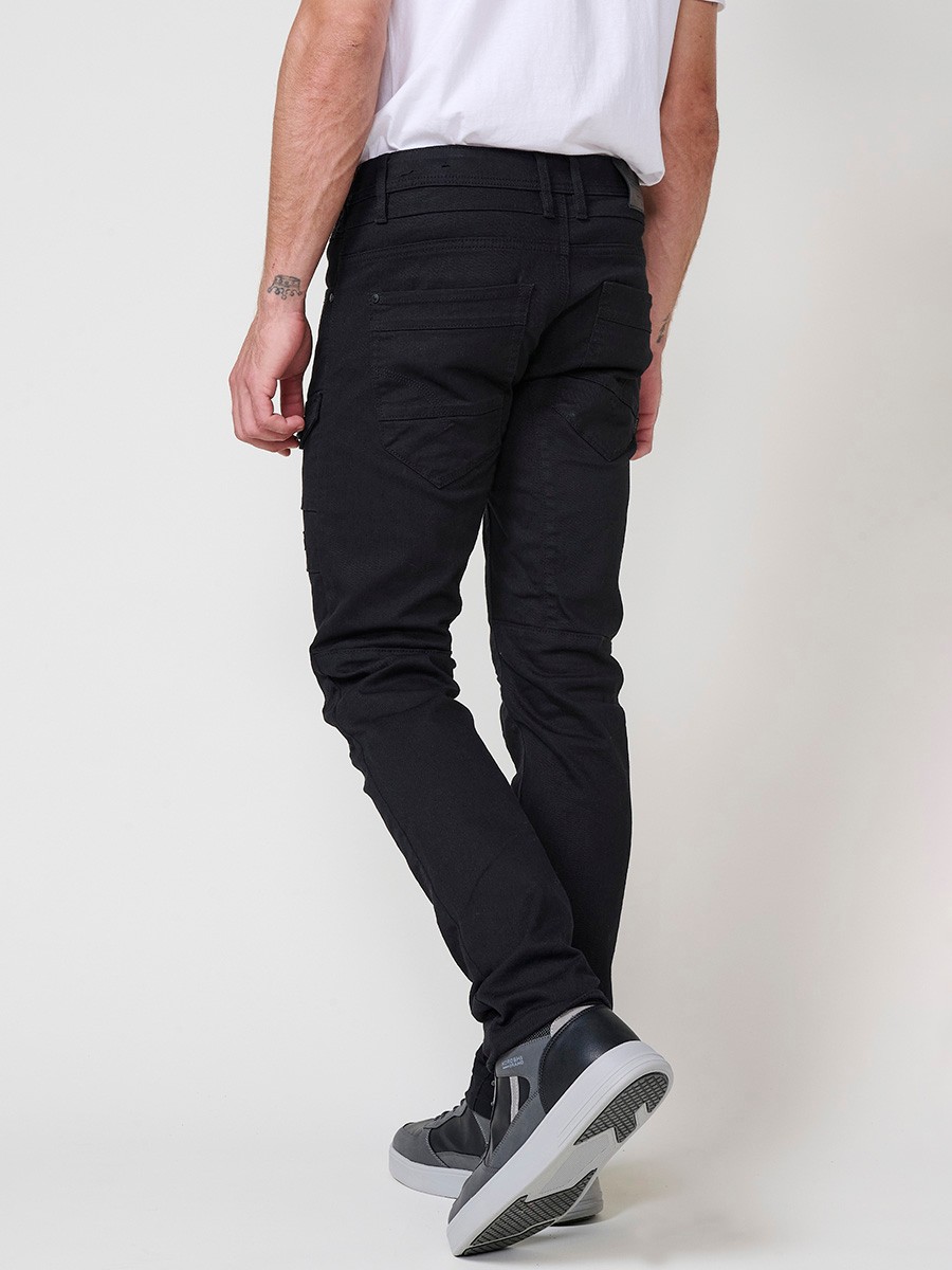 Jean homme noir coupe regular fit style workwear. Fermeture zippée et bouton. 2