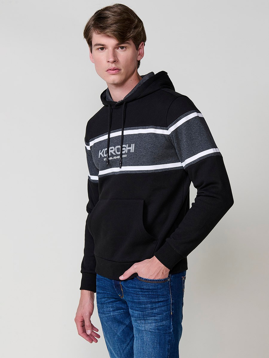 Men’s black hoodie in cotton and polyester blend for comfort, durability and modern urban style.