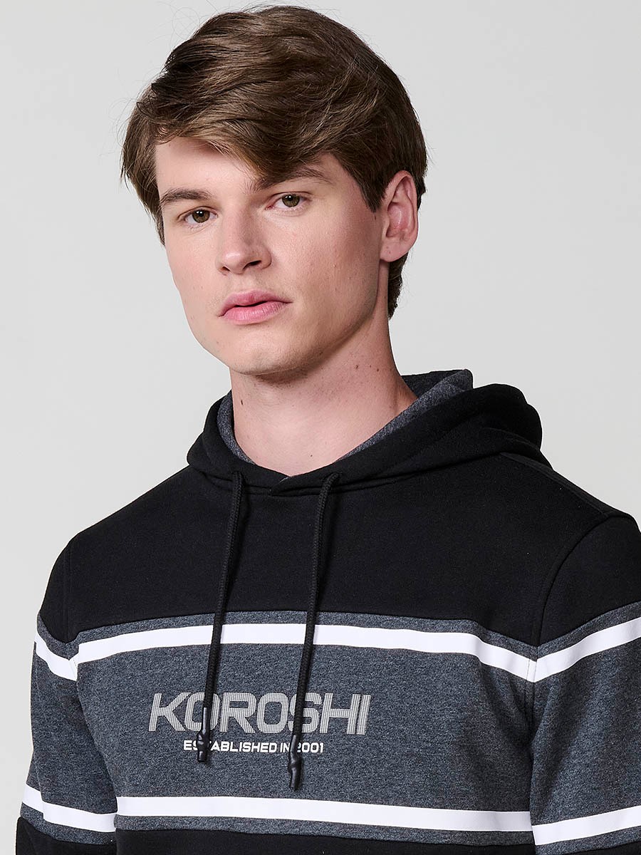 Men’s black hoodie in cotton and polyester blend for comfort, durability and modern urban style.