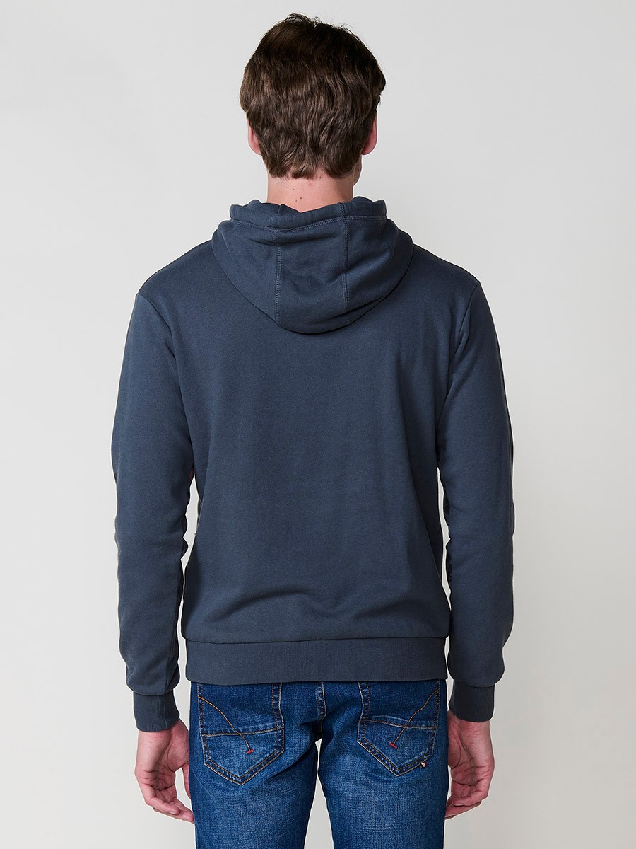 Sudadera de hombre en color gris con capucha. Tejido mezcla de algodón y poliéster que ofrece comodidad, resistencia y estilo urbano atemporal.