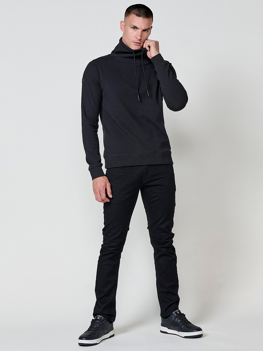 Men’s black sweatshirt with long sleeves and high neck. Cotton and polyester blend for comfort and modern style.