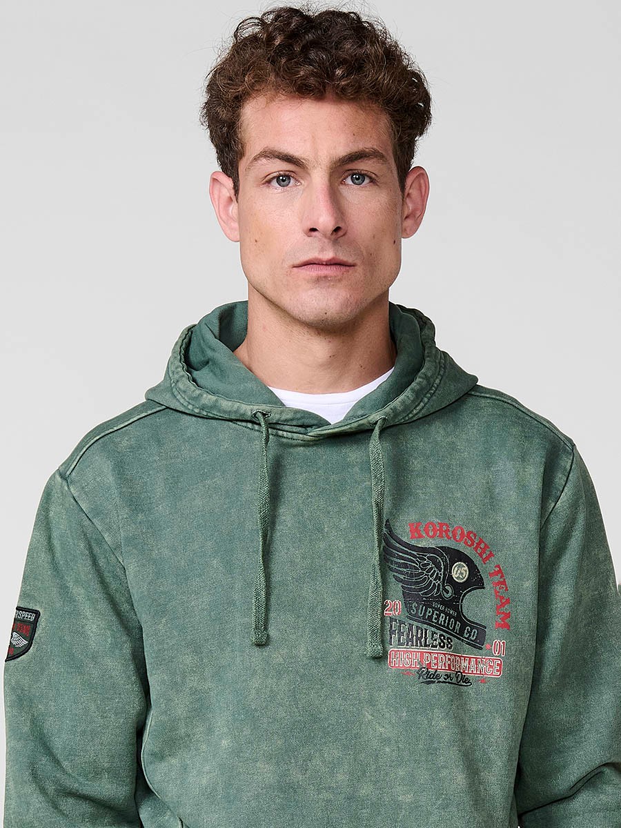 Sudadera kaki de hombre con capucha y manga larga. Confección en algodón y poliéster para un estilo urbano y cómodo.