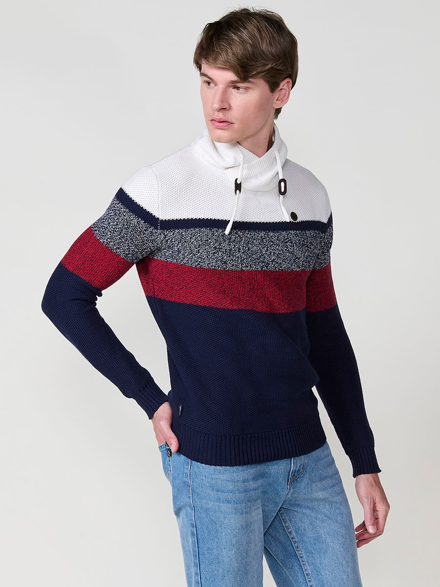 Jersey navy de hombre en tricot con cuello redondo y manga larga. 100% acrílico para un estilo moderno, cómodo y versátil.