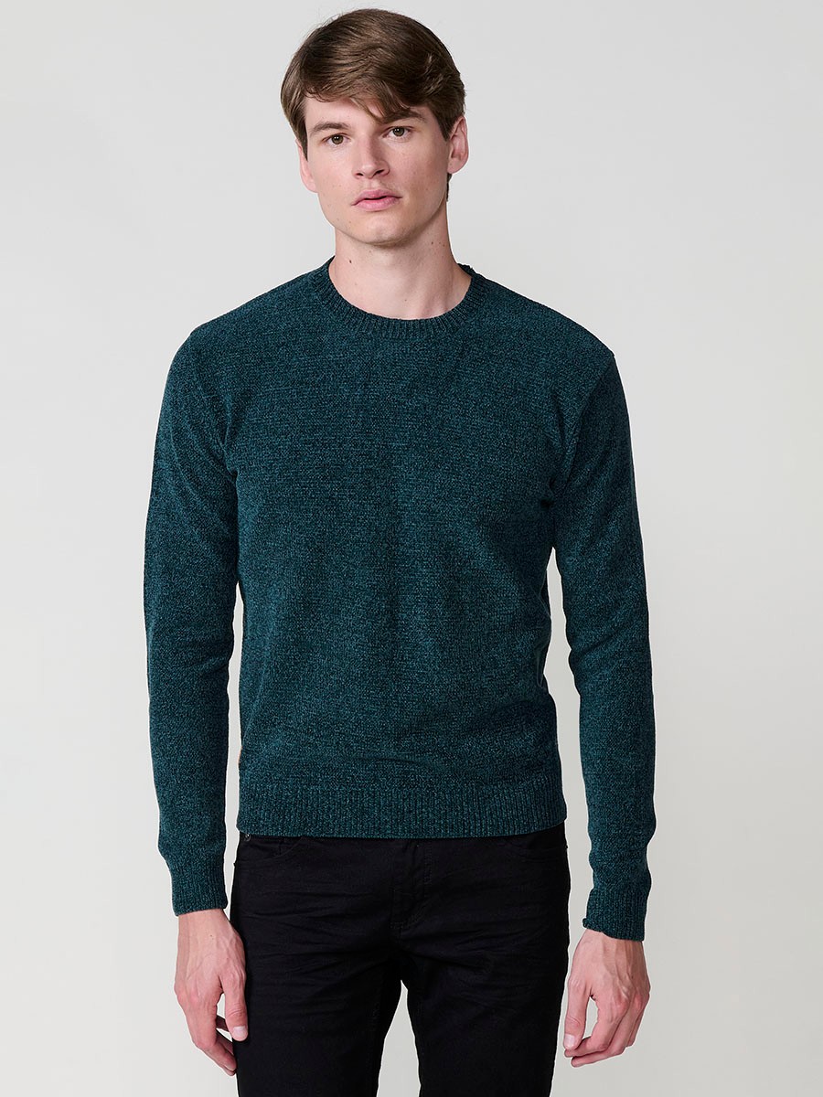 Men’s green tricot sweater with crew neck, long sleeves, and ribbed hems. Polyester and polyamide blend, modern and comfortable.