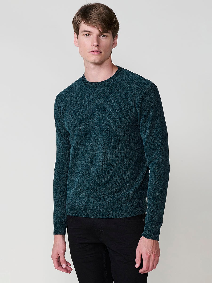Men’s green tricot sweater with crew neck, long sleeves, and ribbed hems. Polyester and polyamide blend, modern and comfortable.