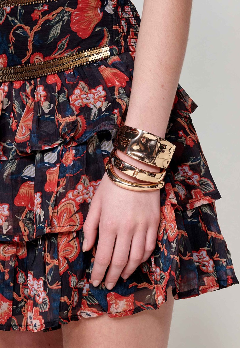 Bracelet rigide doré avec fermoir pour femme