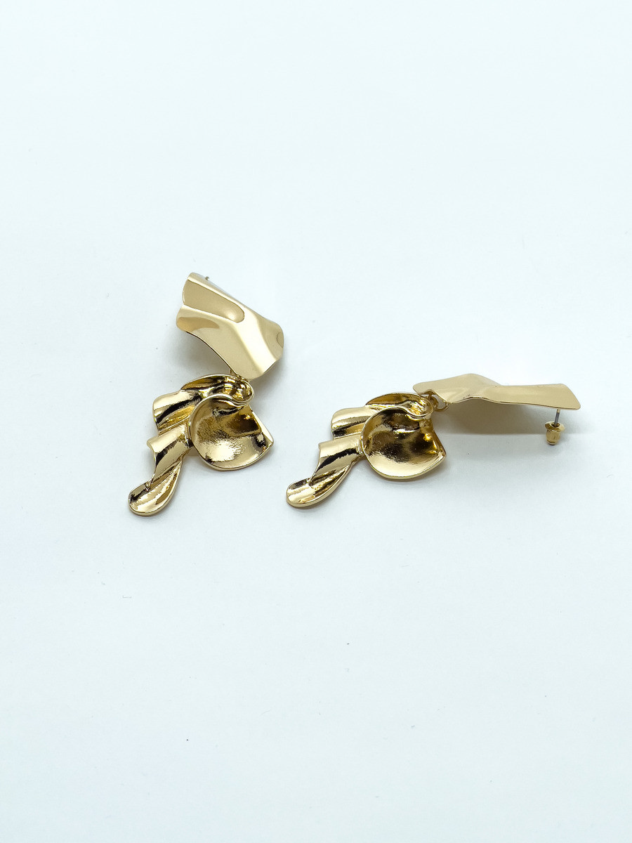 Boucles d’oreilles longues effet cascade doré pour femme 1