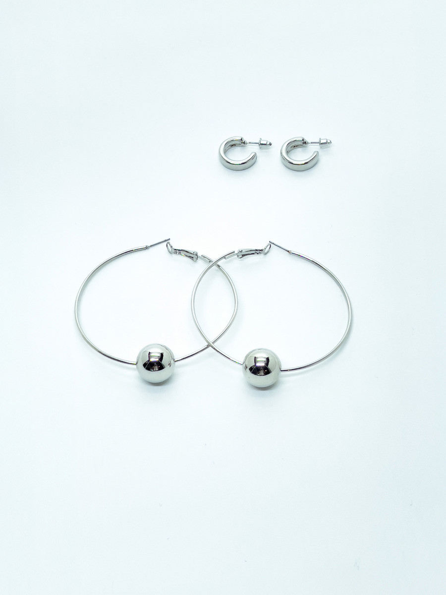 Set de pendientes aro plateados combinados grande y pequeño para mujer