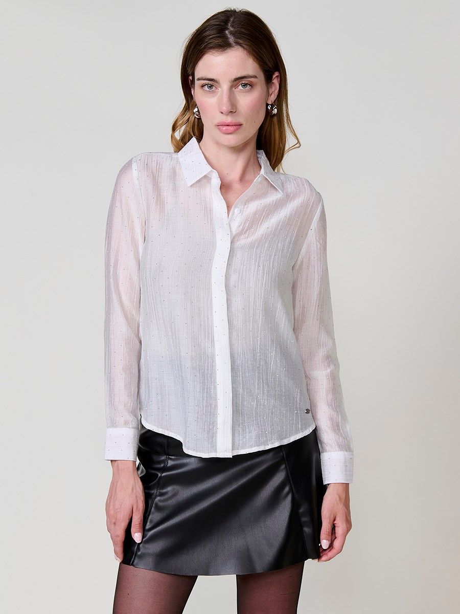 Women’s satin crinkle fabric shirt with mini sparkles, shirt collar, long sleeves and hidden button placket.