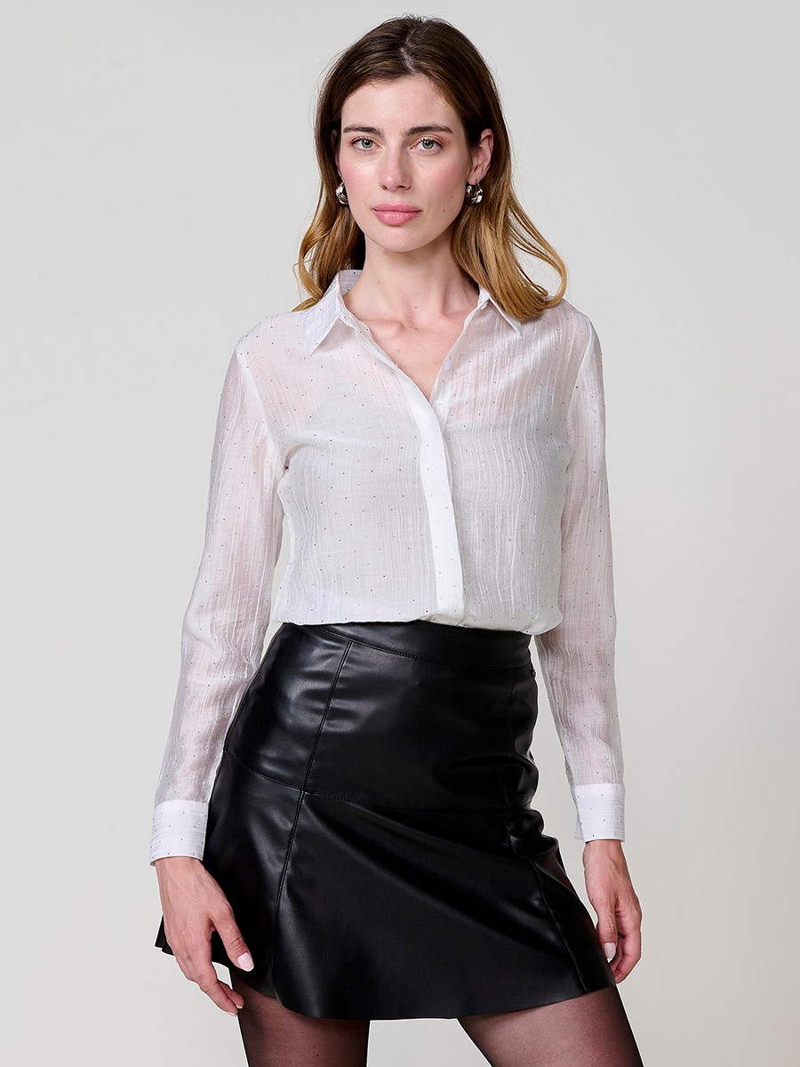 Women’s satin crinkle fabric shirt with mini sparkles, shirt collar, long sleeves and hidden button placket.