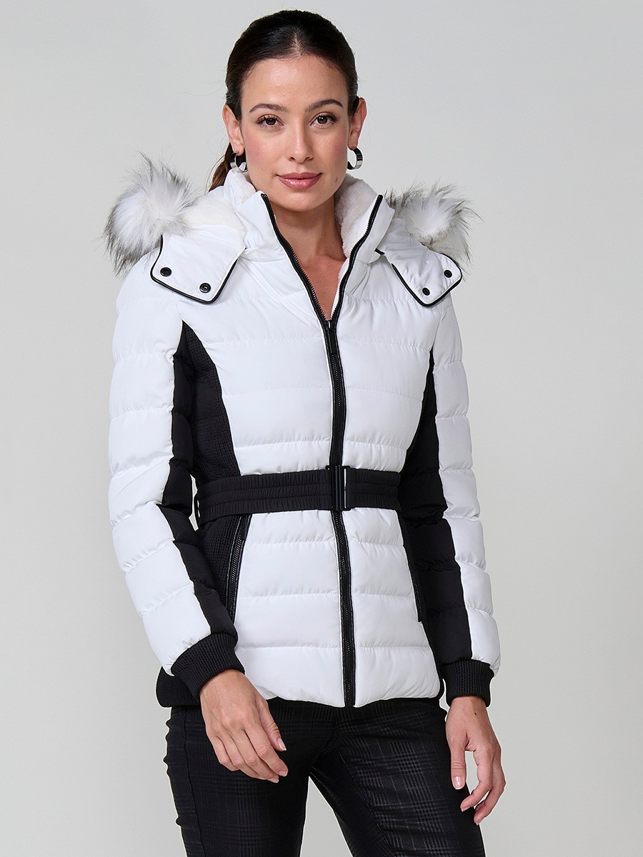 Chaqueta de mujer bicolor acolchada con laterales, mangas y cinturón en contraste, capucha extraíble y forro efecto pelo.
