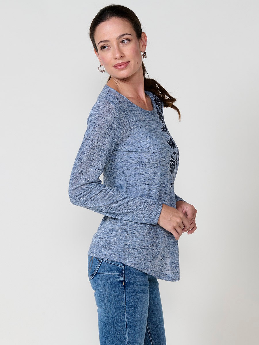 Navy women’s T-shirt in flame fabric with asymmetric hem, diagonal buttons and shiny embroidery.