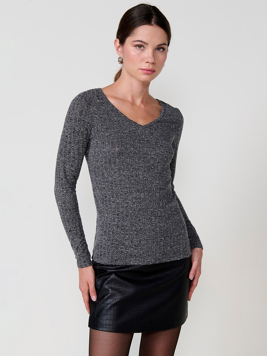Women’s ribbed melange-effect long sleeve T-shirt with V-neck and shiny front details.