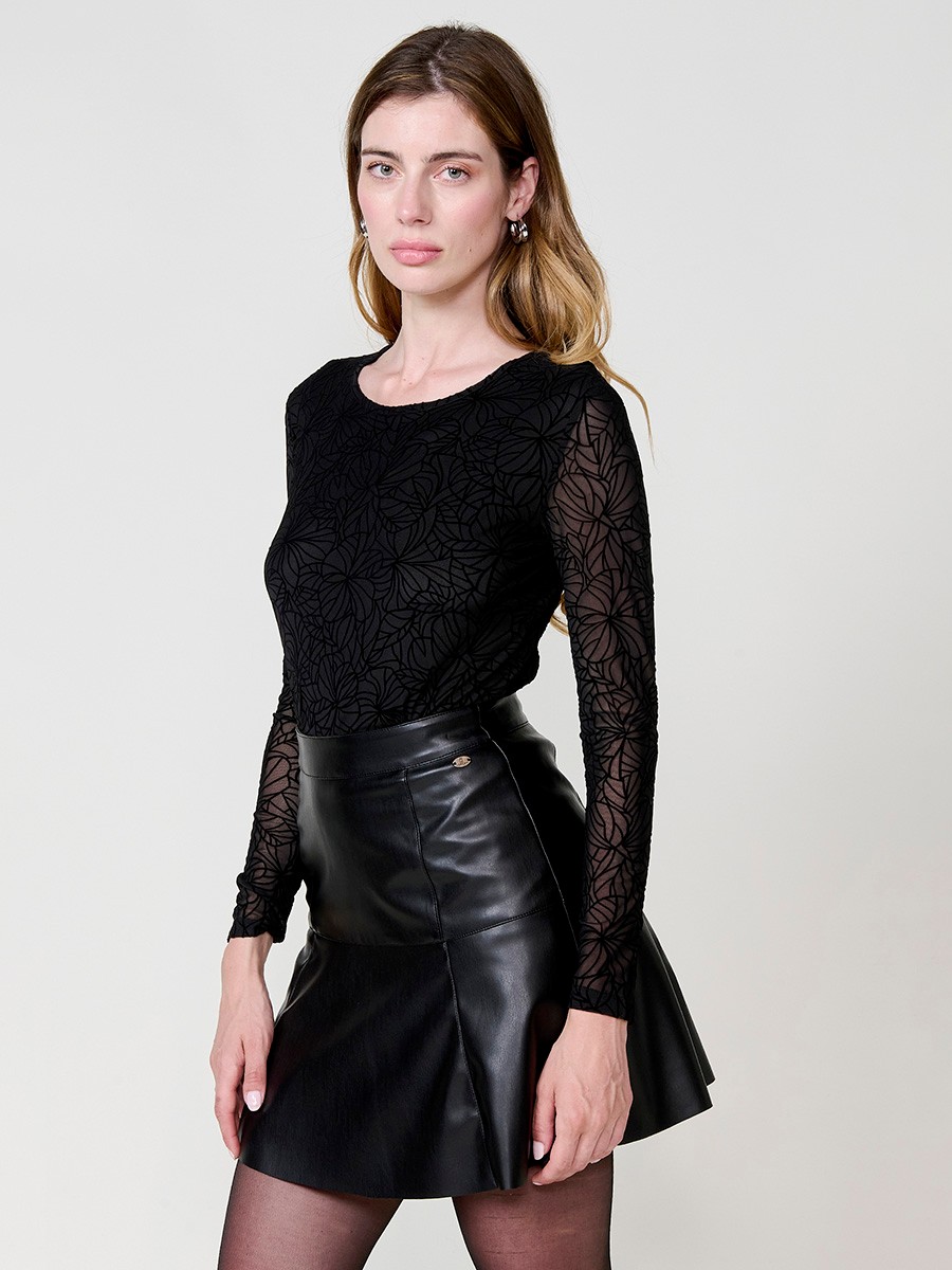 Women’s semi-sheer stretch mesh top with floral velvet-effect print and body lining.