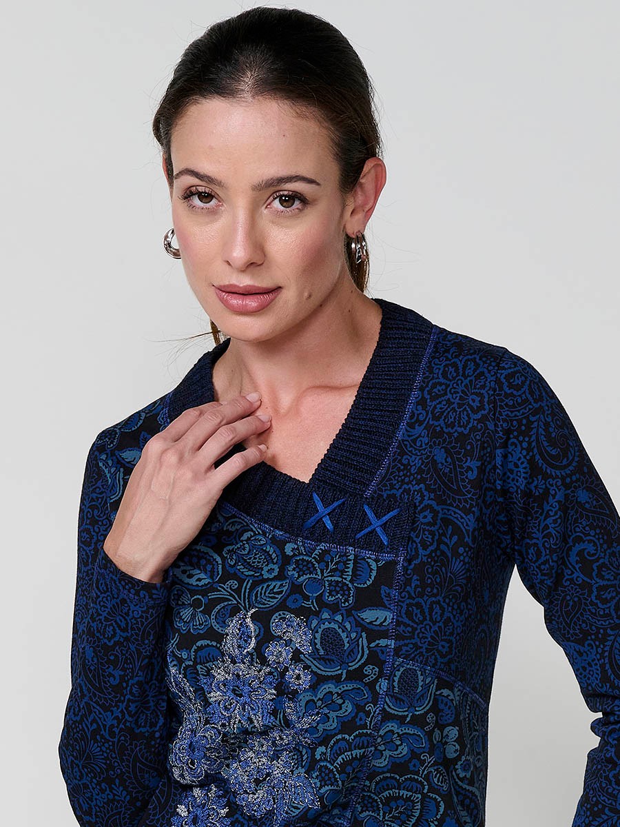 Haut bleu femme coton col en V avec broderie florale et imprimés variés 1