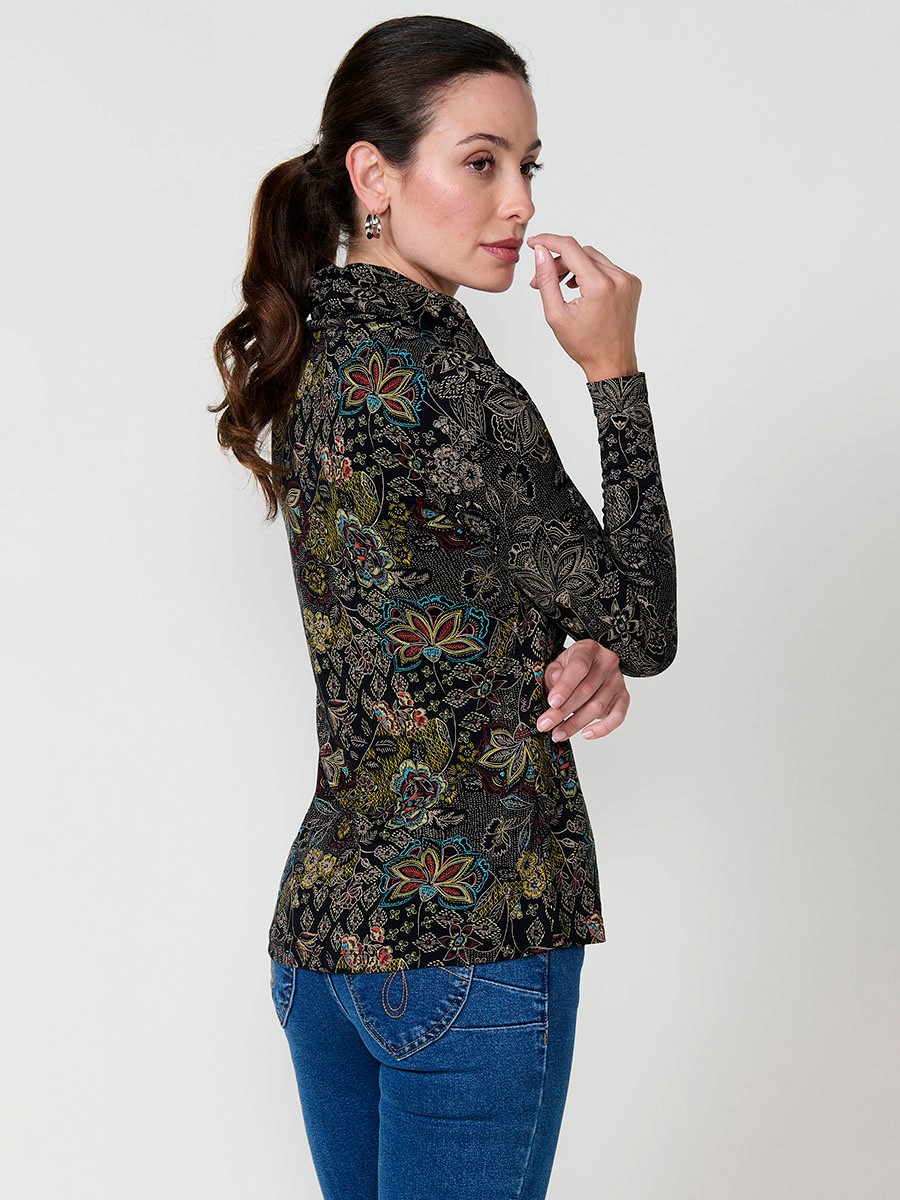 Camiseta mujer multicolor manga larga cuello vuelto con estampado floral 6