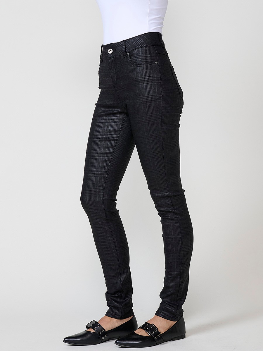 Women’s slim fit mid-rise pants in semi-shiny Glen plaid fabric, with five pockets and metal button closure.