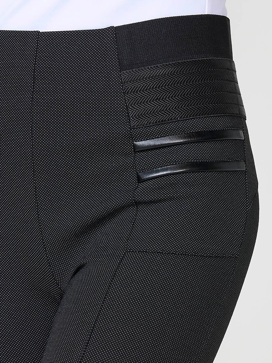 Pantalón legging de mujer jacquard moteado con efecto push up, cintura ancha con goma y detalles laterales efecto piel.