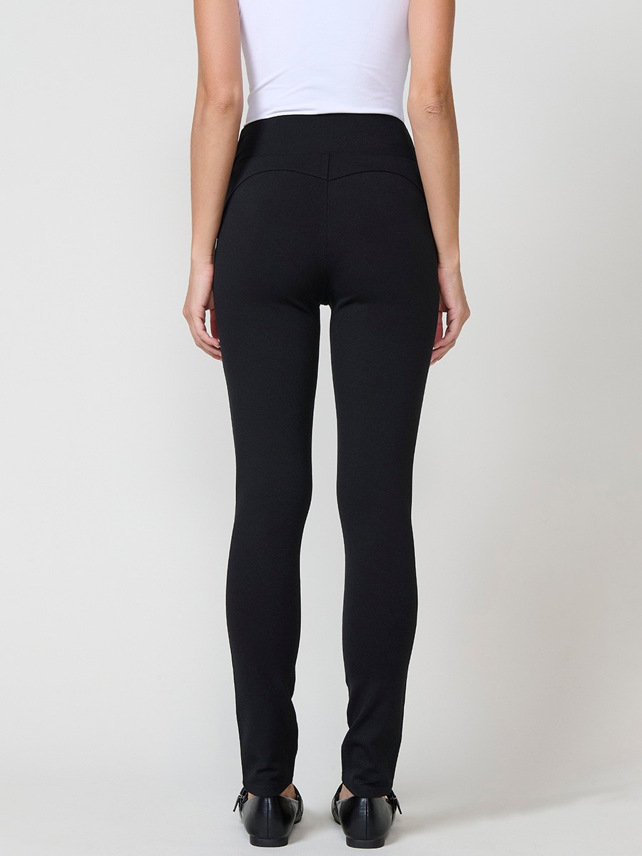 Leggings negros de mujer push up, tiro medio, cintura elástica y botones joya decorativos en el frontal.