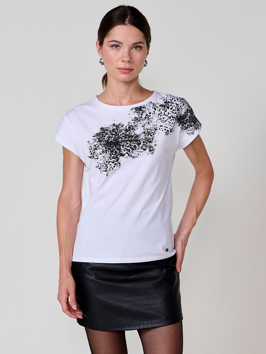 Women’s white cotton T-shirt with animal print and shiny details 1