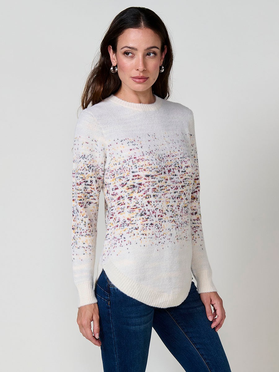 Women’s white soft knit sweater with jacquard pattern and rounded hem