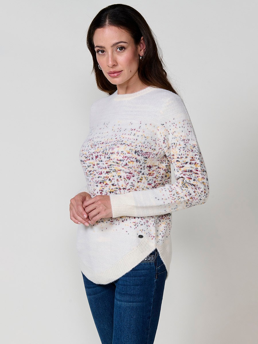 Women’s white soft knit sweater with jacquard pattern and rounded hem 7