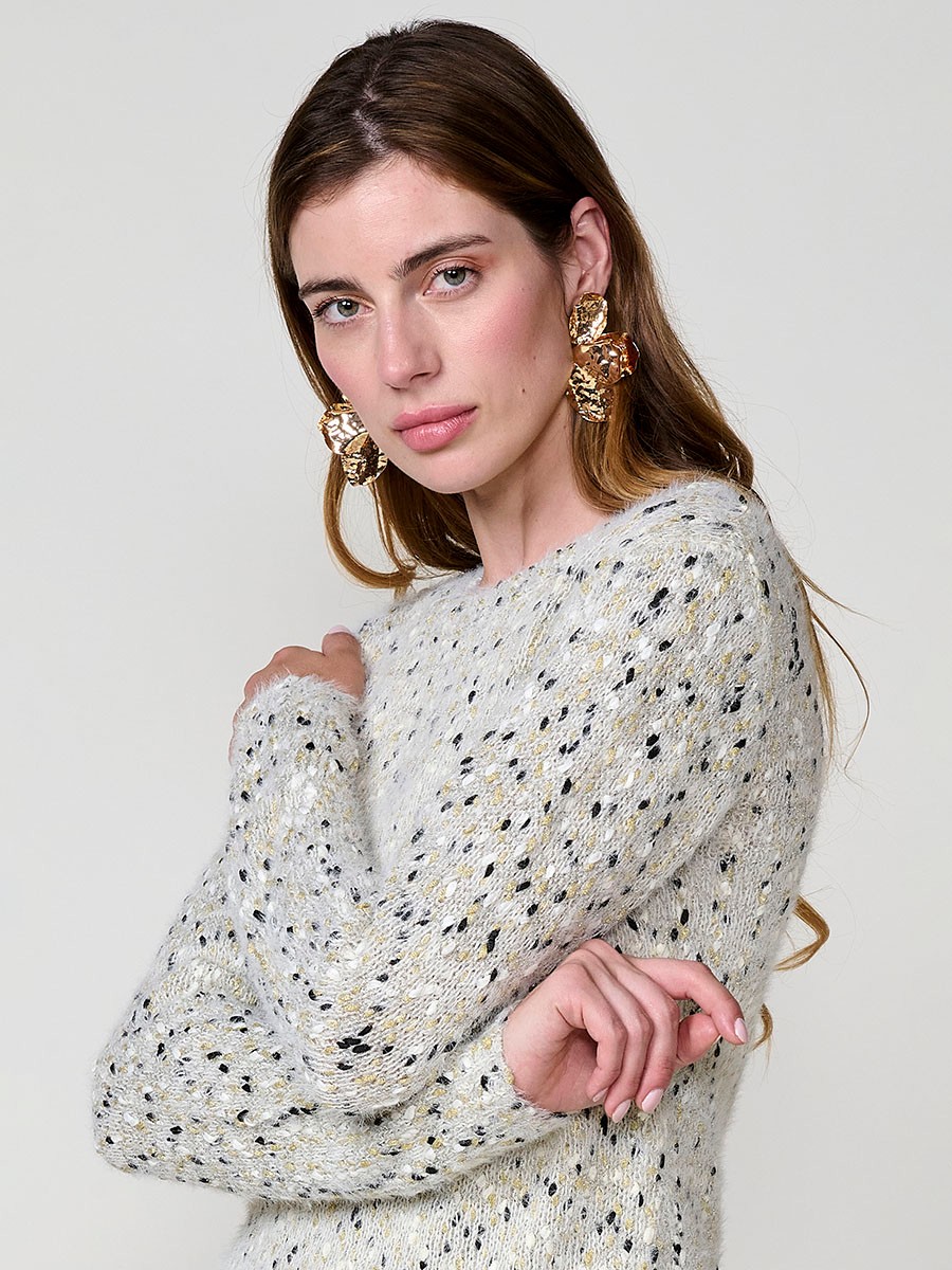 Jersey crudo mujer de punto con textura pelo y detalles metalizados 7