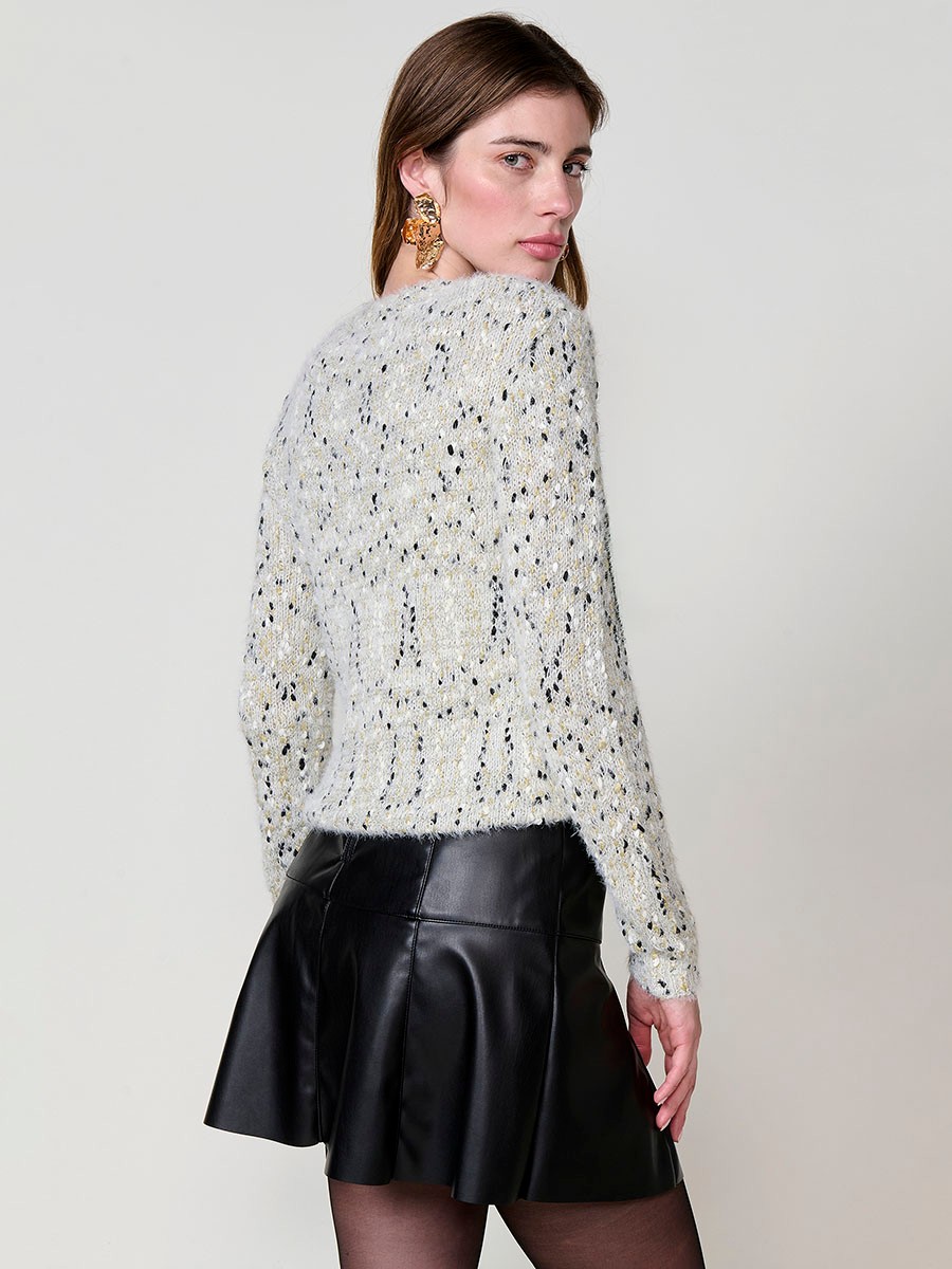 Jersey crudo mujer de punto con textura pelo y detalles metalizados 3