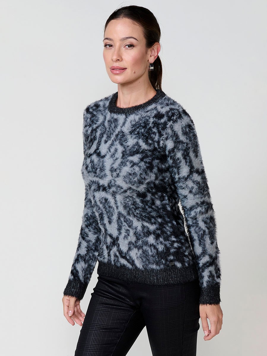 Women’s knit sweater with soft-touch furry texture, round neck, long sleeves, animal jacquard design and Koröshi metal logo plate.