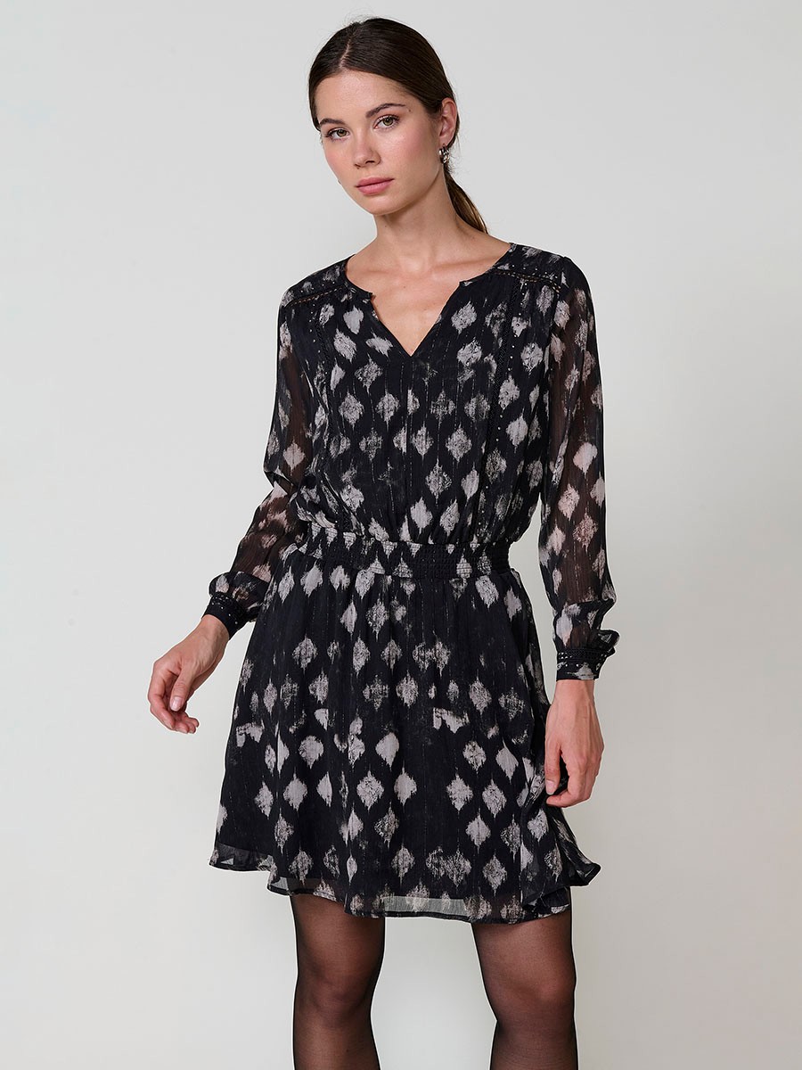 Vestido corto para mujer con estampado ikat, hilo metalizado, cuello redondo con abertura en
