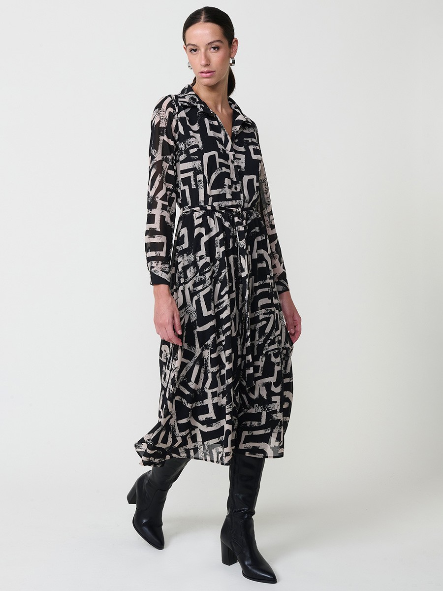 Vestido midi camisero para mujer en chifón con estampado abstracto, cierre de botones, cinturón a juego y manga larga con puño.