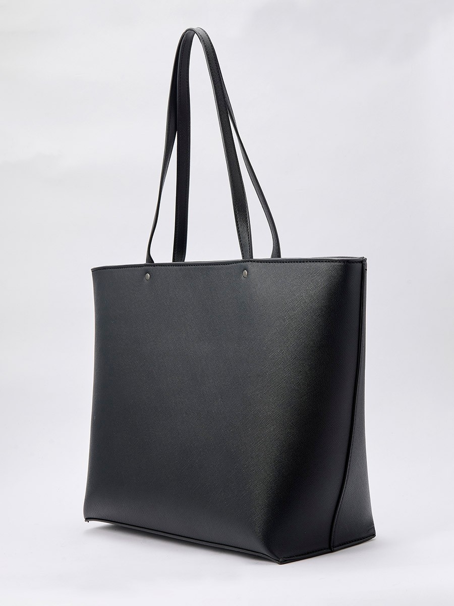 Large women’s shopper bag in faux leather with top zipper, interior pocket and removable zip pouch.