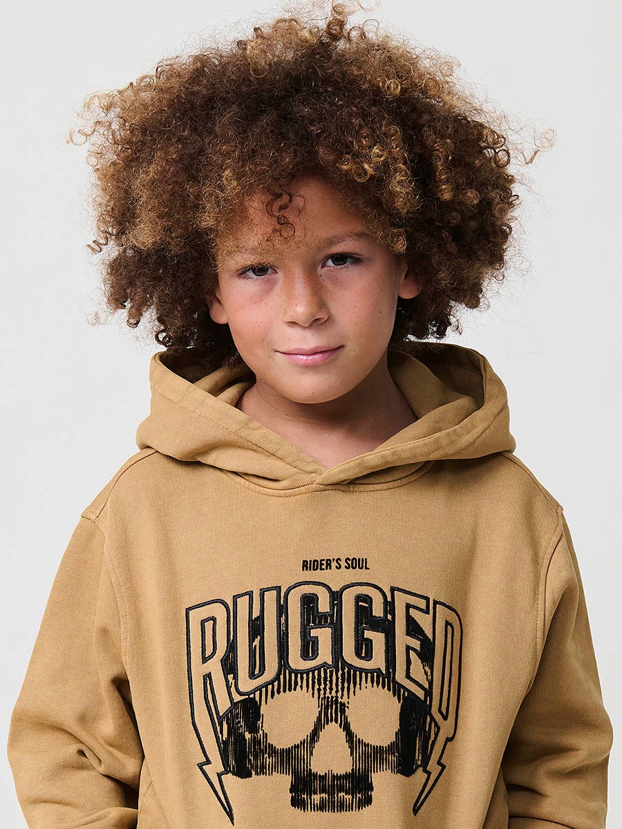 Sweat garçon en coton moutarde effet délavé avec capuche et poche kangourou. Doux, chaud et tendance.