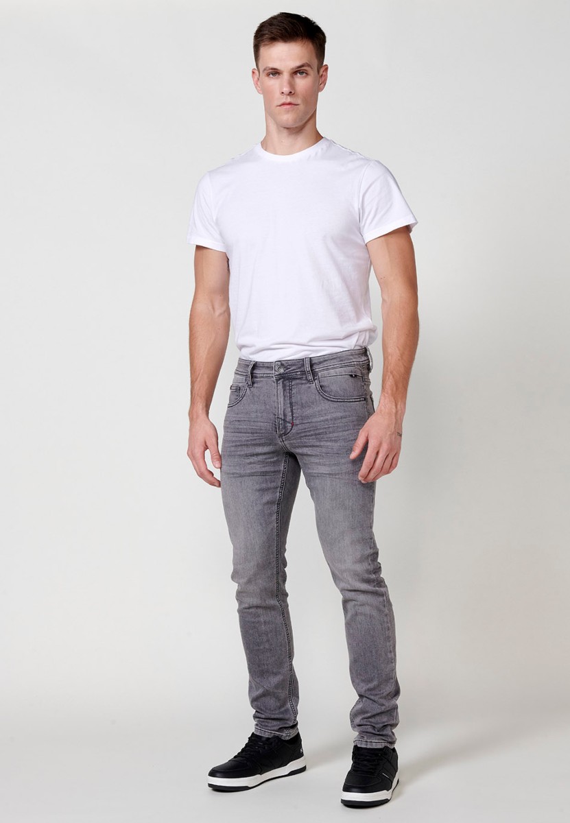 Jeans de hombre slim fit gris efecto lavado en knit denim