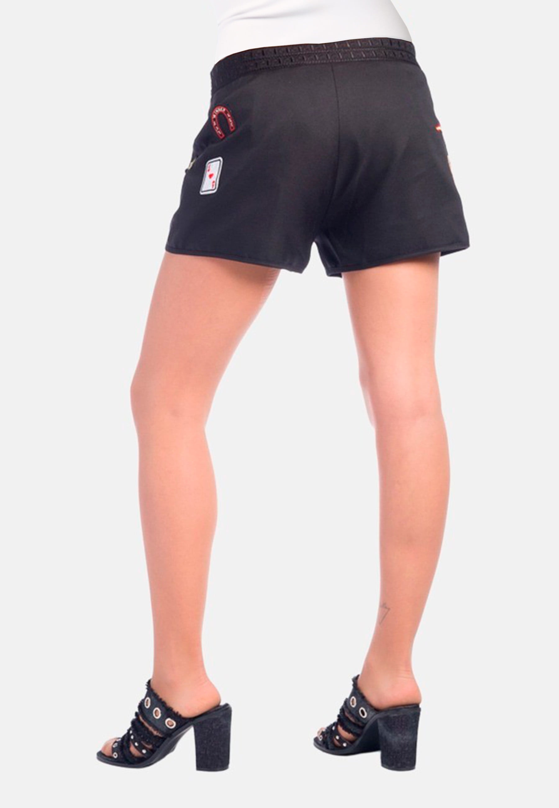 Pantalón corto short parches color negro | Ropa casual 1