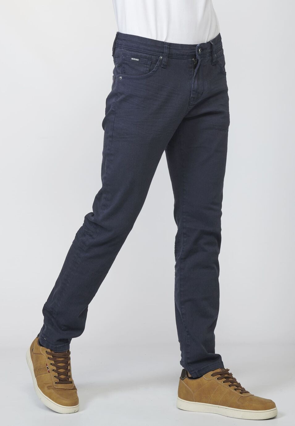 Pantalón largo, jeans color regular fit con cinco bolsillos | Estilo y comodidad 1